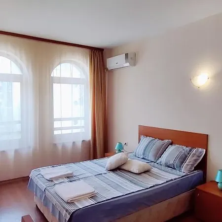 Daire One Bedroom With Pool View Sunny Beach