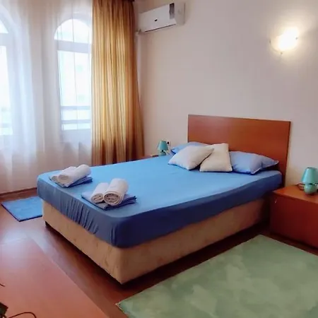 Appartement One Bedroom With Pool View Slantchev Briag